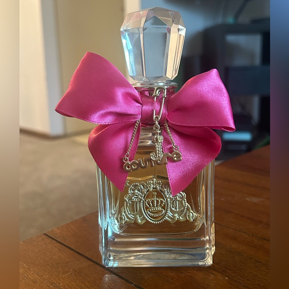 Juicy Couture Viva La Juicy Eau de Parfum 3.4 oz